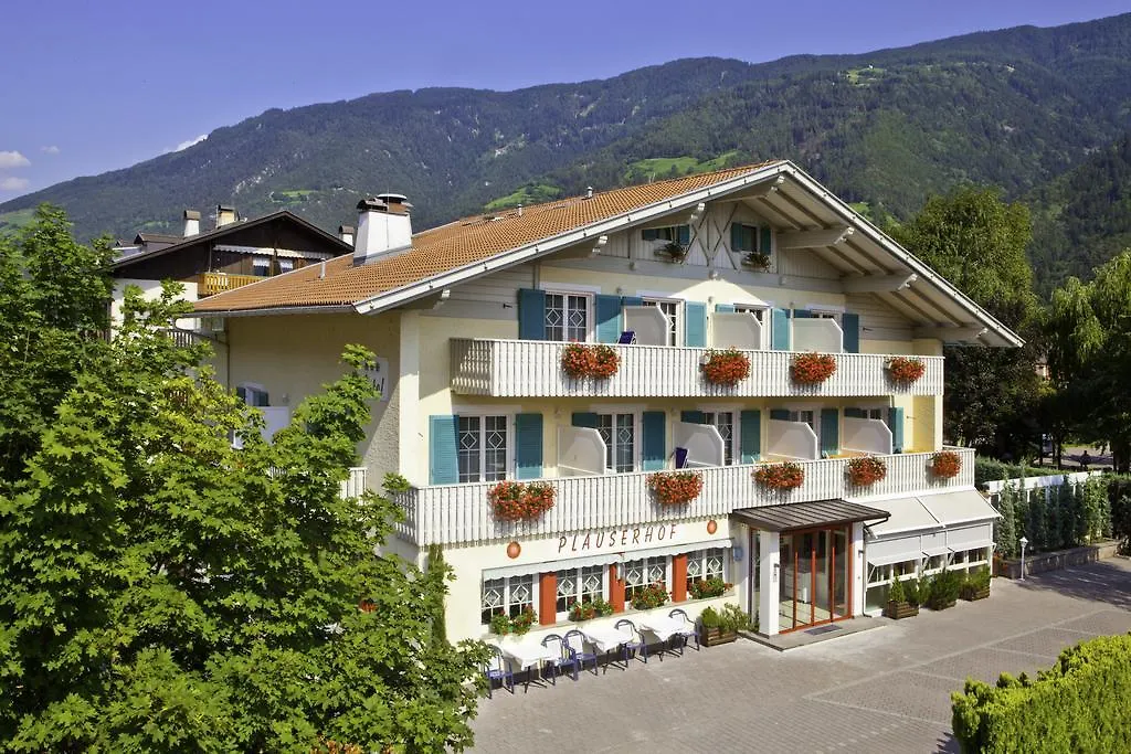 Parkhotel Plauserhof-1